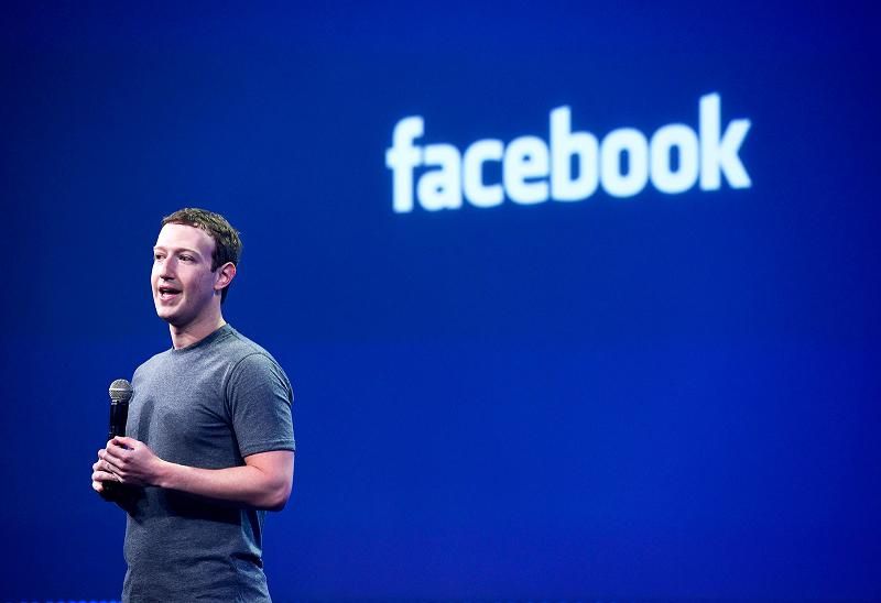 Recordando a Mark Zuckerberg, el insólito aviso necrológico que apareció en el perfil de su creador y el de otros miles de usuarios.