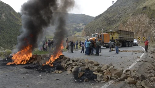 Indígenas, obreros y estudiantes protestan contra el ajuste en Ecuador