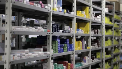 Vizzotti y Feletti se reúnen con laboratorios por precios de medicamentos
