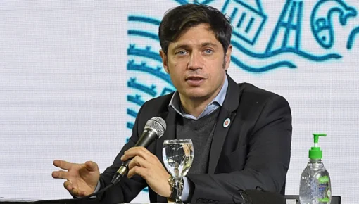 Kicillof acelera su armado nacional y desembarca en Misiones con la mira puesta en 2027