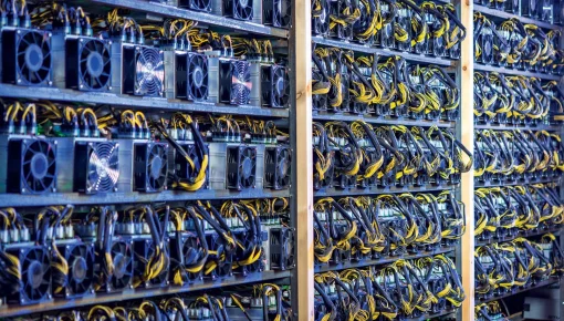 Criptomonedas: el violento impacto socioambiental que produce la actividad