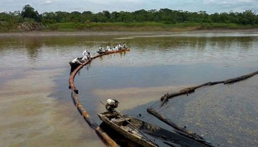 altText(Derrame de petróleo en Amazonía peruana: declaran estado de emergencia)}