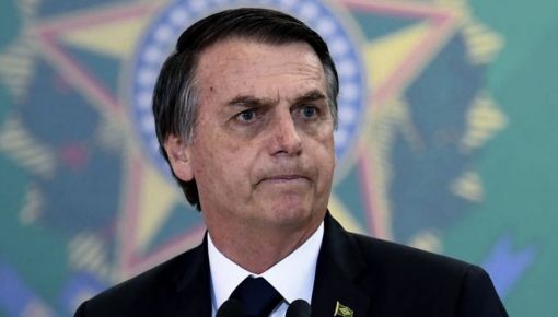 altText(Bolsonaro tiñe las elecciones en Brasil de odio, armas y muerte)}