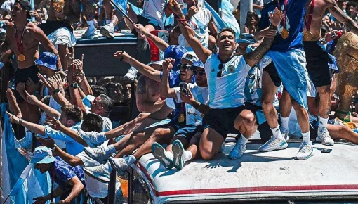 De Ezeiza a Constitución: el apoyo de todo un pueblo y la pésima organización