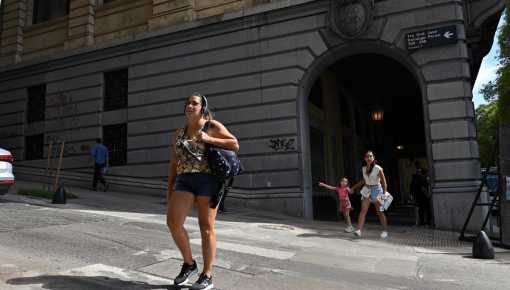 Con picos de 39 grados, sigue la alerta roja en CABA y alrededores