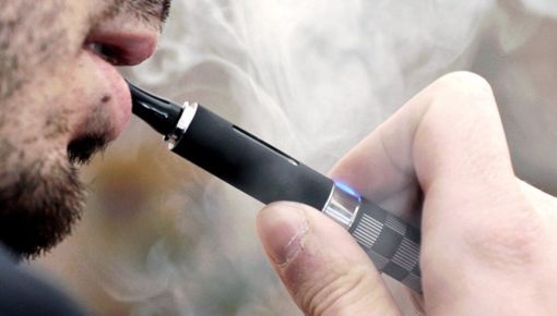 altText(Chau cigarrillo electrónico: el Ministerio de Salud prohibió su venta )}