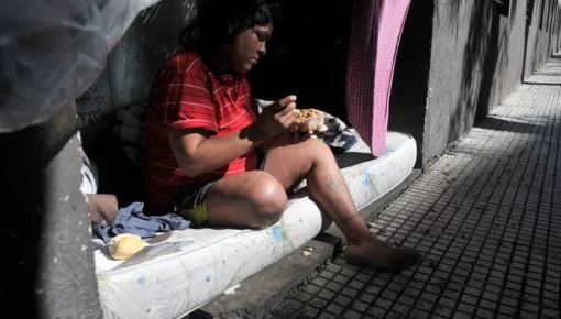 CABA: el calvario de las personas en situación de calle en los paradores