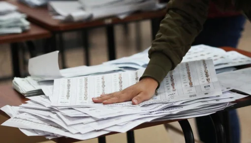 La presidencia de Ecuador se definirá en octubre con un balotaje
