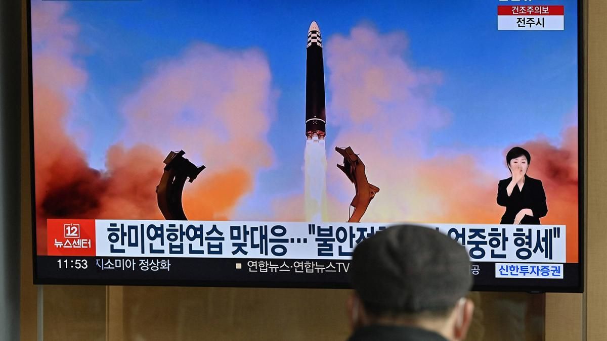 altText(Jugando con la tercera guerra: Corea del Norte disparó varios misiles y Estados Unidos entró en alerta)}