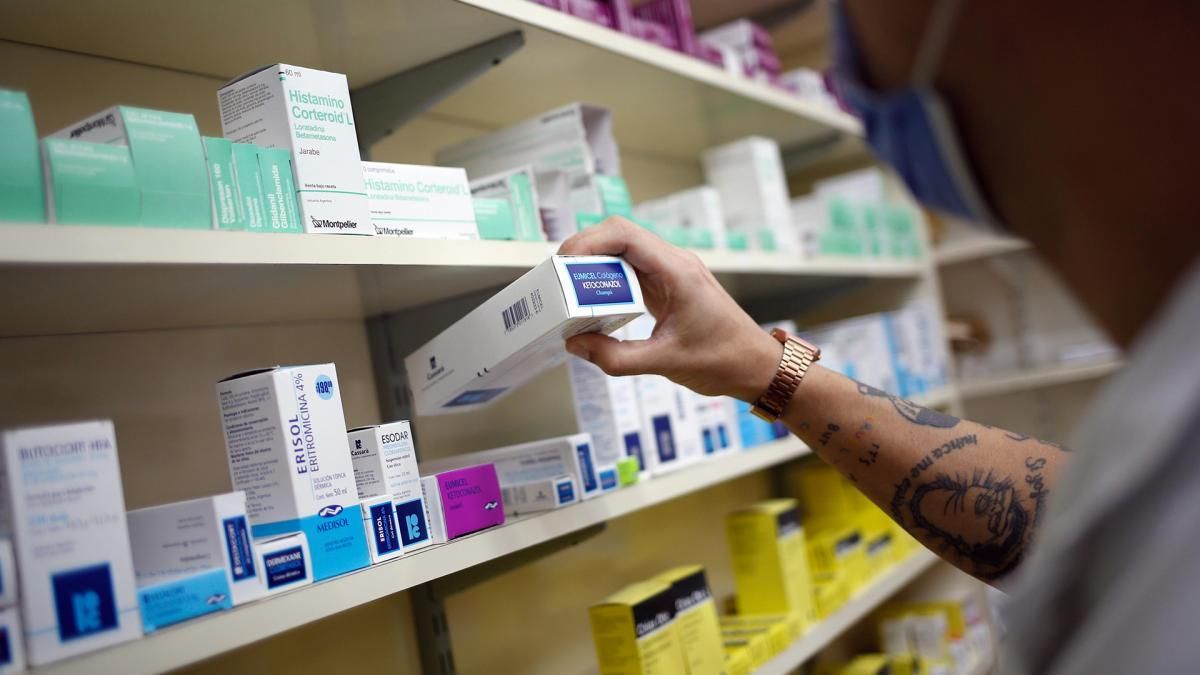 altText(Farmacias aseguran que la caída de venta de medicamentos supera a la del 2001)}