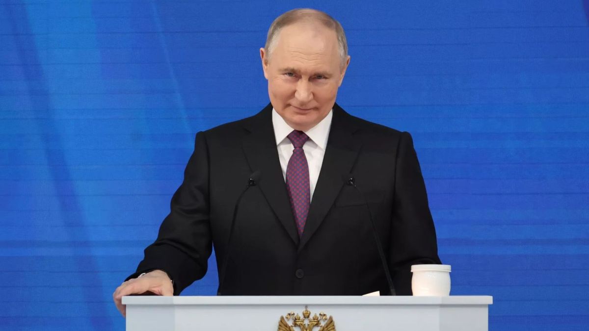 altText(En medio de ciberataques y presiones, Putin fue reelecto con amplio margen)}