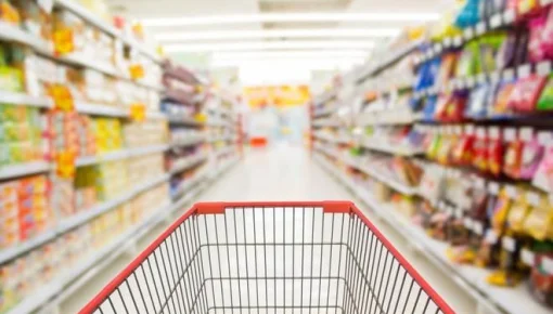 Desde que asumió Milei, los alimentos subieron casi 100% en barrios populares