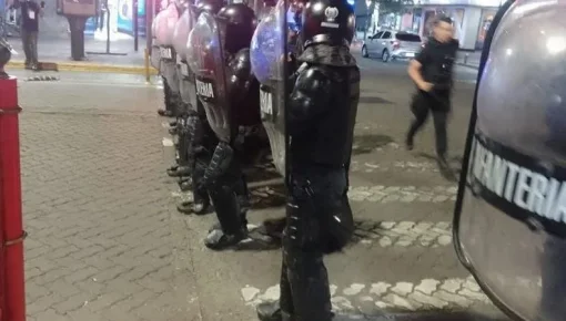 ¿Estado de sitio en Mendoza? Protestas por el agua, represión y 13 detenidos