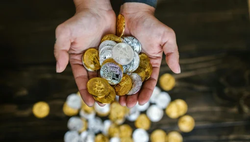 ¿Cómo invertir en criptomonedas? ¿Cómo maximizar las ganancias pasivamente?