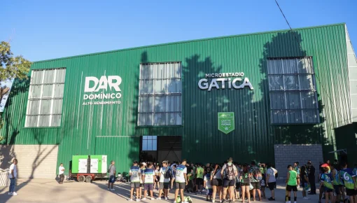 Confirmado: Avellaneda se prepara para despedir al Indio Solari en el Polideportivo Gatica