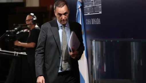 Enriquecimiento ilícito: Pollicita avanza sobre el hermano y la madre de Adorni