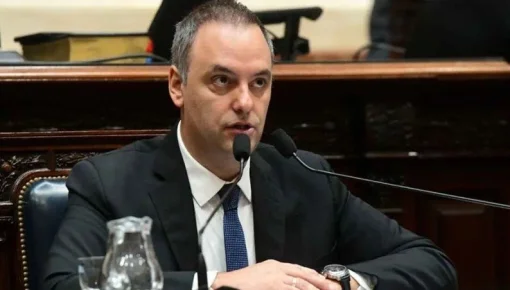 Senado: la maniobra de LLA para bloquear la interpelación a Adorni