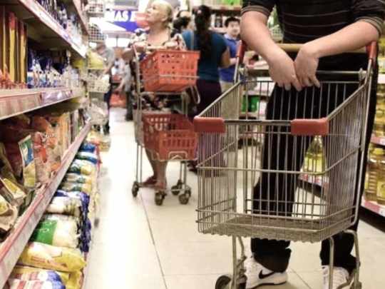 El consumo acentuó su caída en mayo