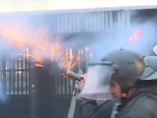 Represión en el Congreso: hubo gases y balas de goma durante la protesta contra la Ley de Propiedad Privada