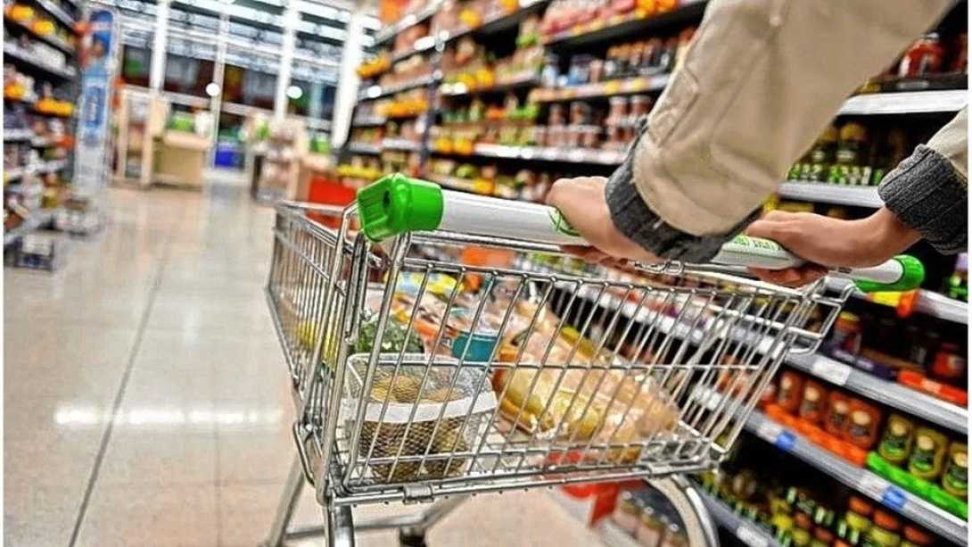 La inflación volvió a acelerarse: fue del 2,1% en julio y llegó al 33,8% anual